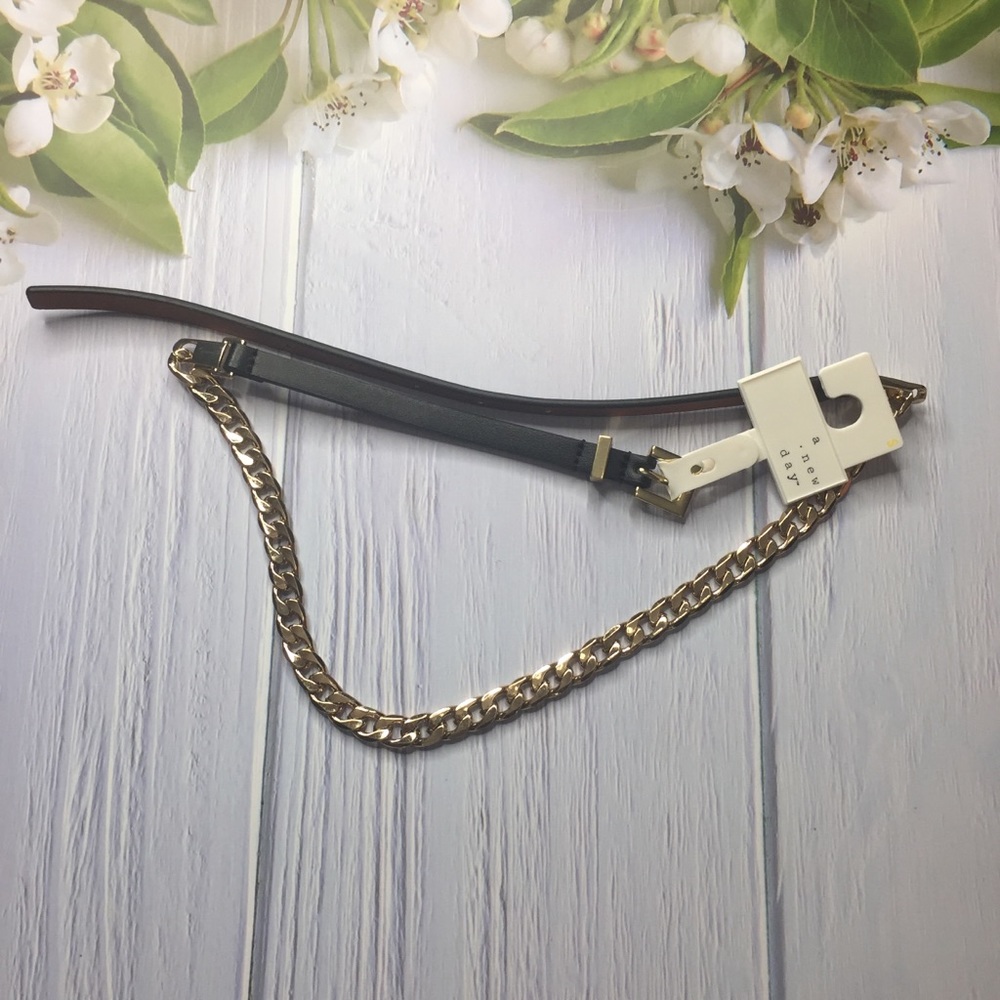 NWT Gold Chain Belt Faux Black Leather S M - Picture 2 of 6